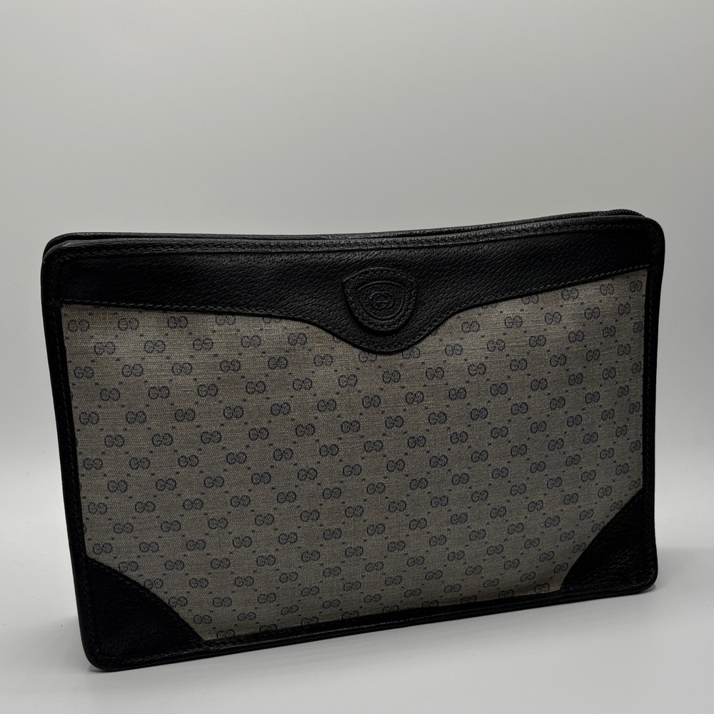 Gucci toiletry bag